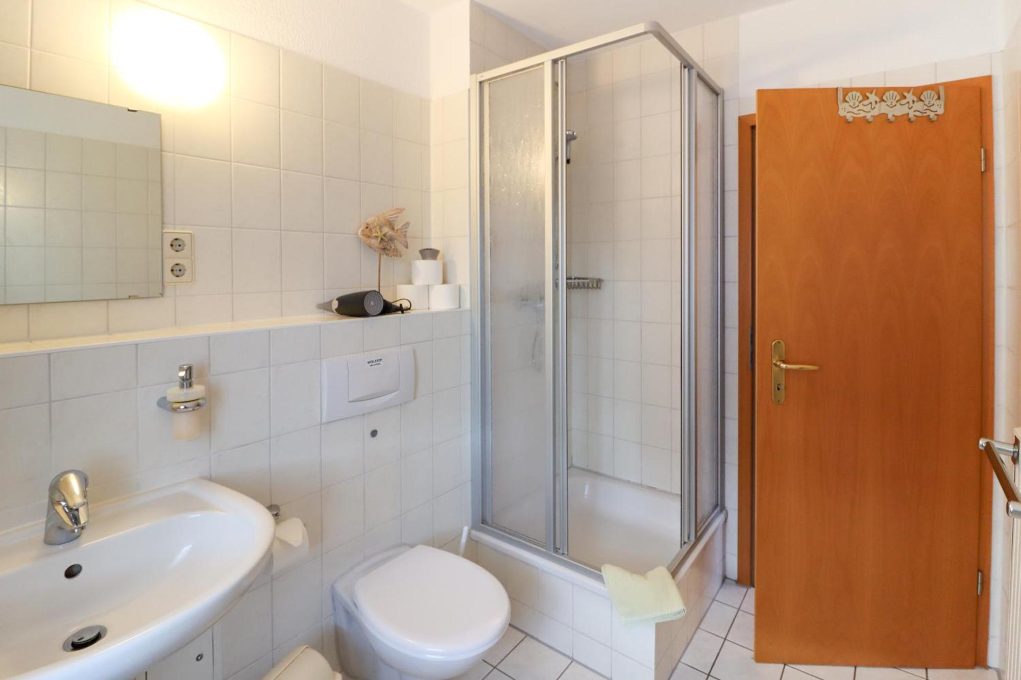 Aparthotel Leuchtfeuer Ruegen Glowe Pokoj fotografie